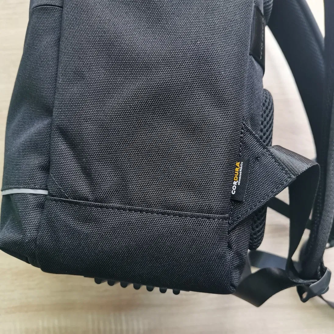 35L Waterproof Tool Backpack with Anti-Theft Pockets & Ergonomic Carry System