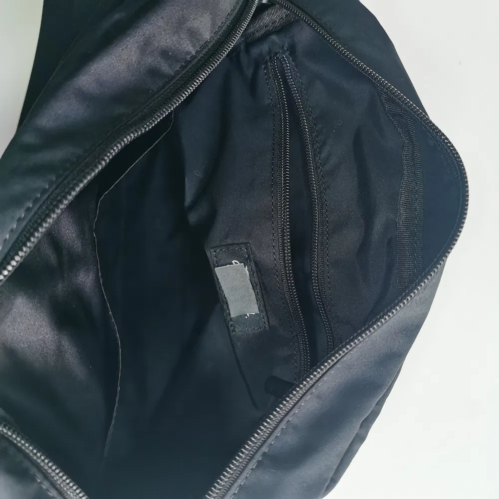 5L Waterproof PU Polyester Crossbody Bag for Travel