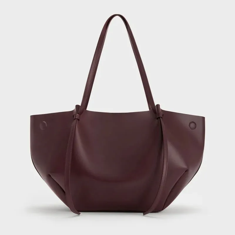 Custom Leather Tote Bags for Daily Use