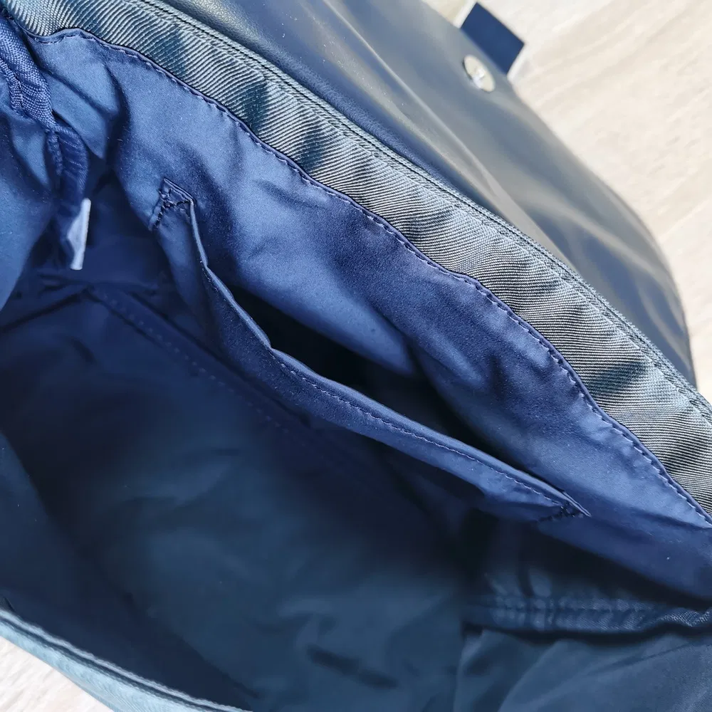 9L Stylish Eco-Friendly Polyester Crossbody Bag with Flap Lid for Commuting