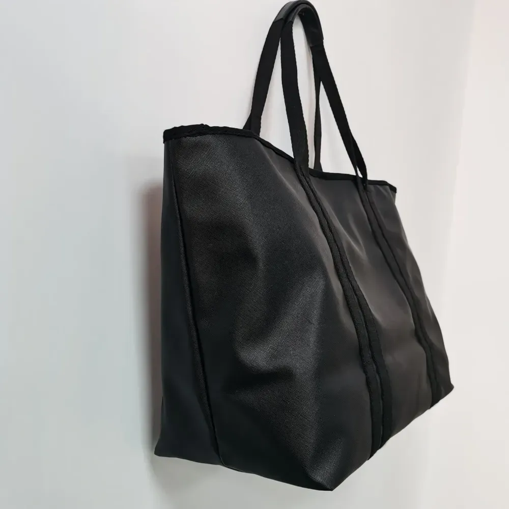 Black Heavy-Duty Large Capacity Tote Bag for Work & Shopping