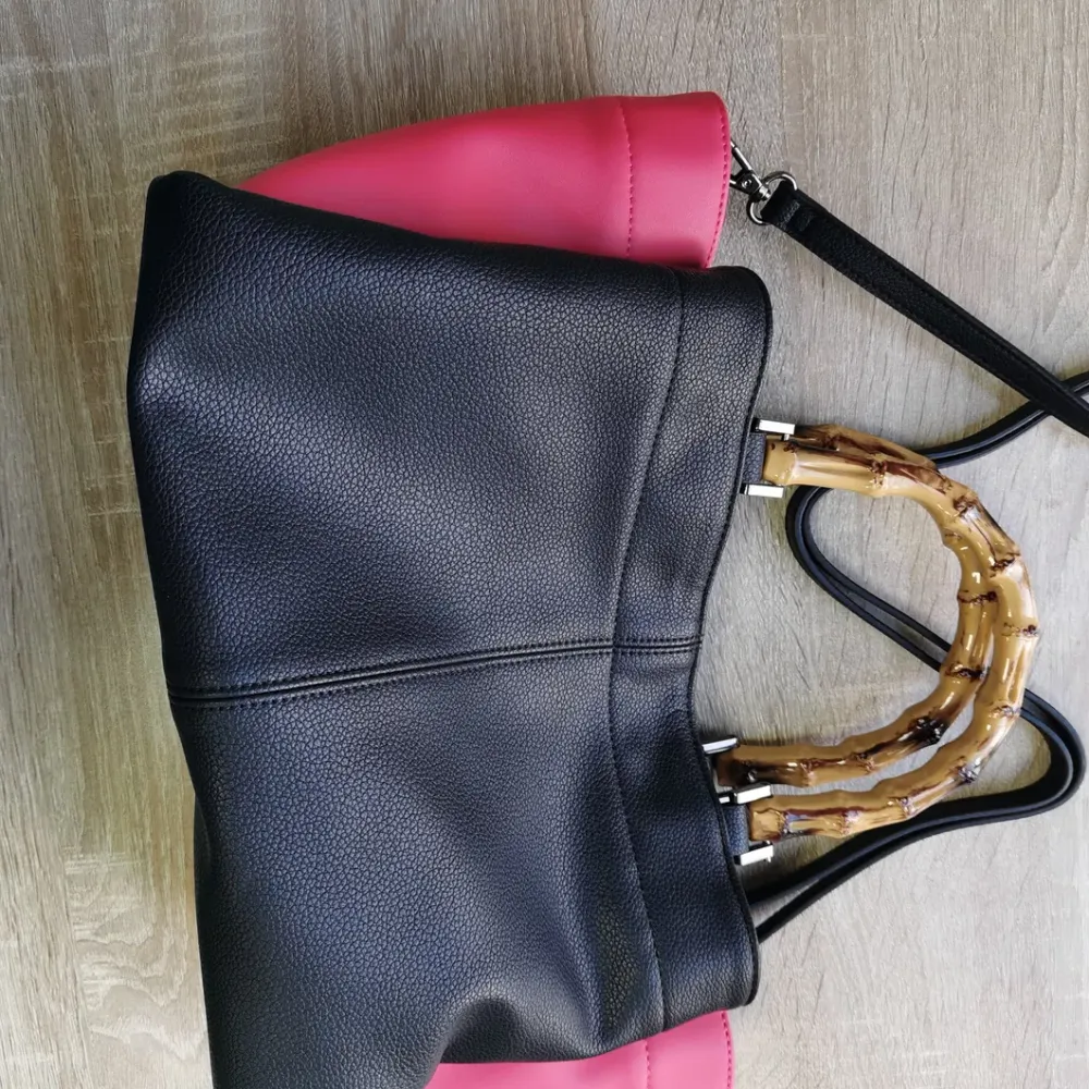 Black & Red Bamboo Handle Women’s Handbag with Detachable Strap for Daily Use