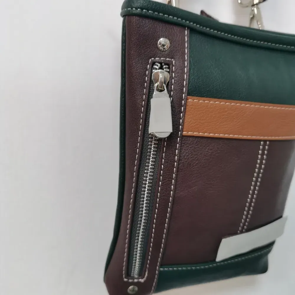 Color-Blocked Faux Leather Crossbody Bag – Compact Elegant Daily Carry