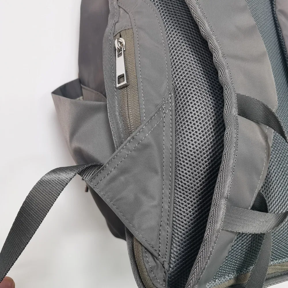 Customized Anti-Abrasion Compact Sized Nylon Lady's Backpack for Commuting