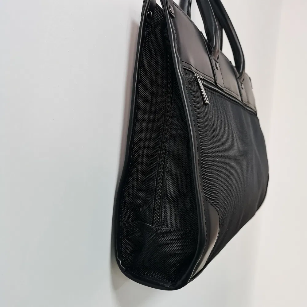 Durable Anti-Abrasion Genuine Leather Briefcase for Work