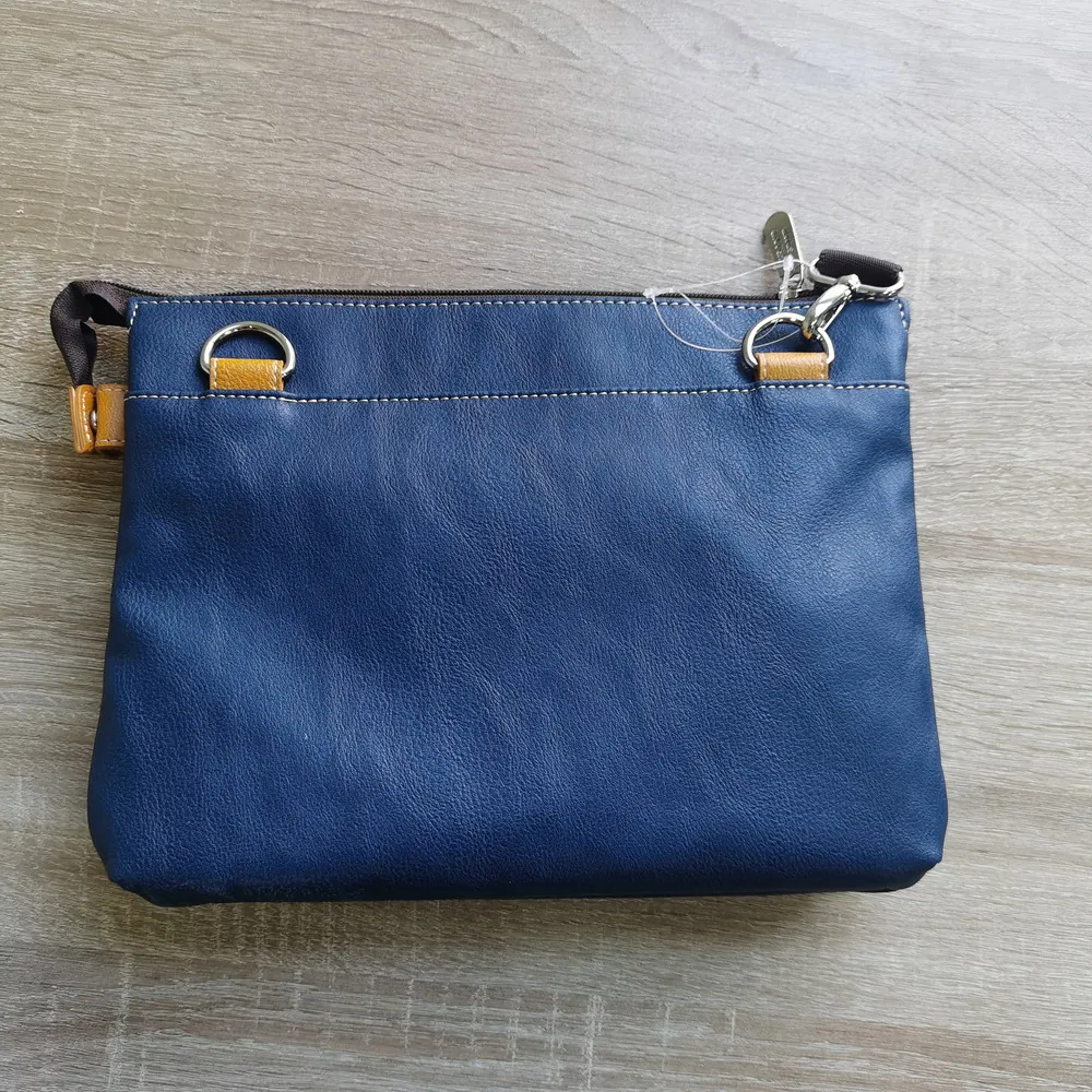 Green Genuine Leather Casual Crossbody Bag with Exterior Zippered Pocket