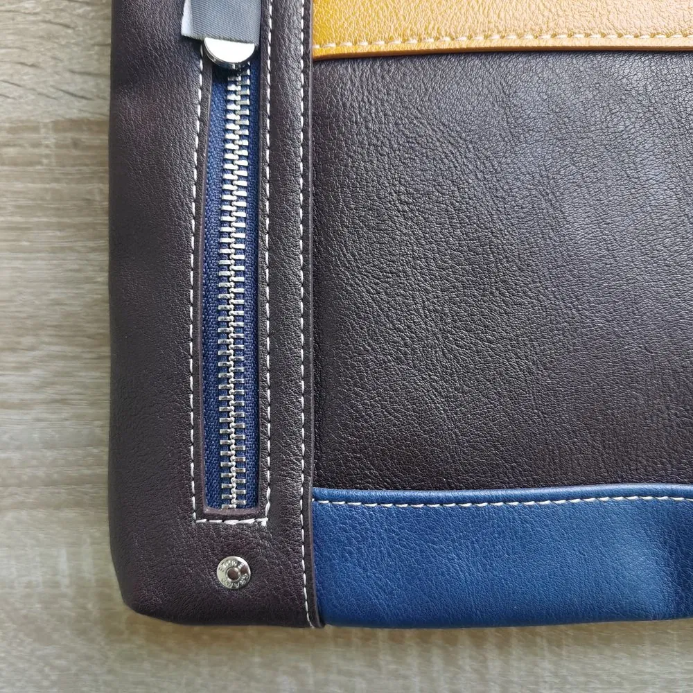 Green Genuine Leather Casual Crossbody Bag with Exterior Zippered Pocket