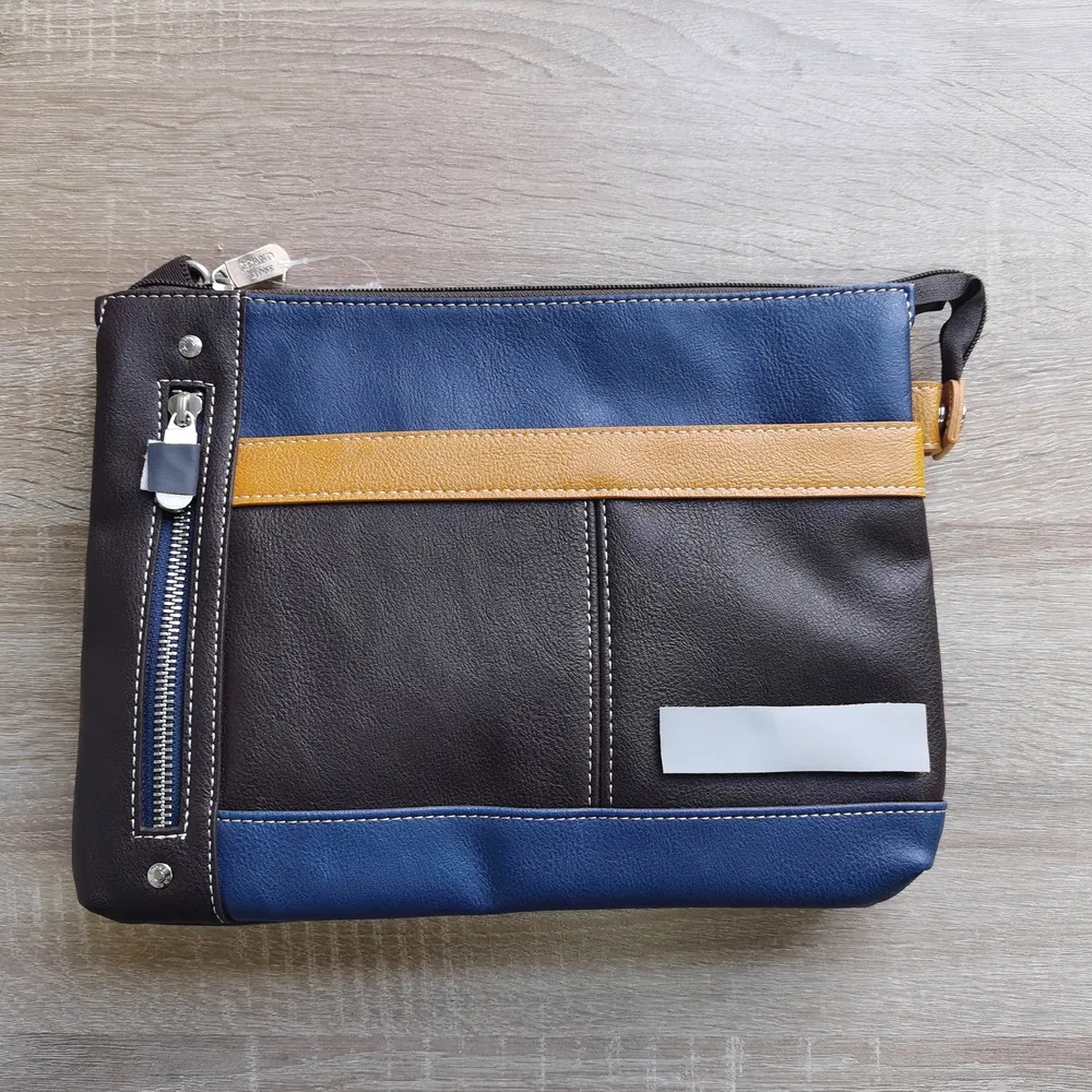 Green Genuine Leather Casual Crossbody Bag with Exterior Zippered Pocket