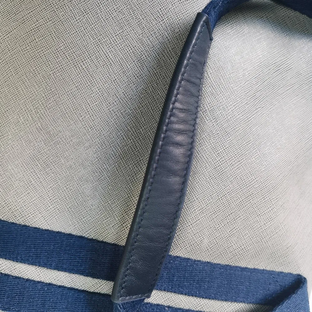 Grey & Navy Custom Duffel Bag – 25L Travel & Gym Use