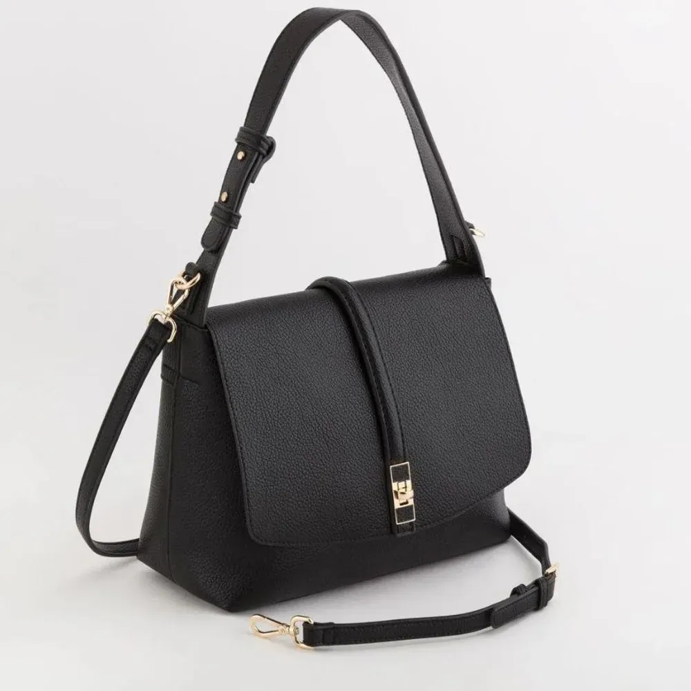 Minimal Multi-Functional Women’s Handbag with Adjustable Strap for Daily Use