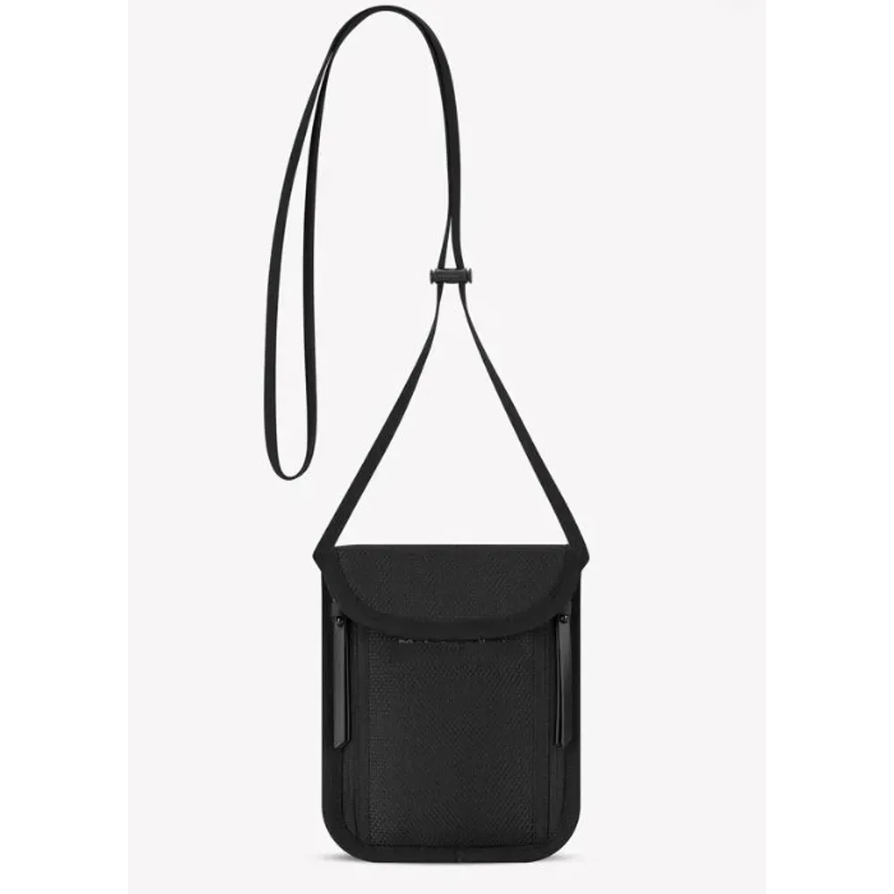 Minimal Nylon Anti-Theft Sling Bag – Slim Crossbody Carry Design