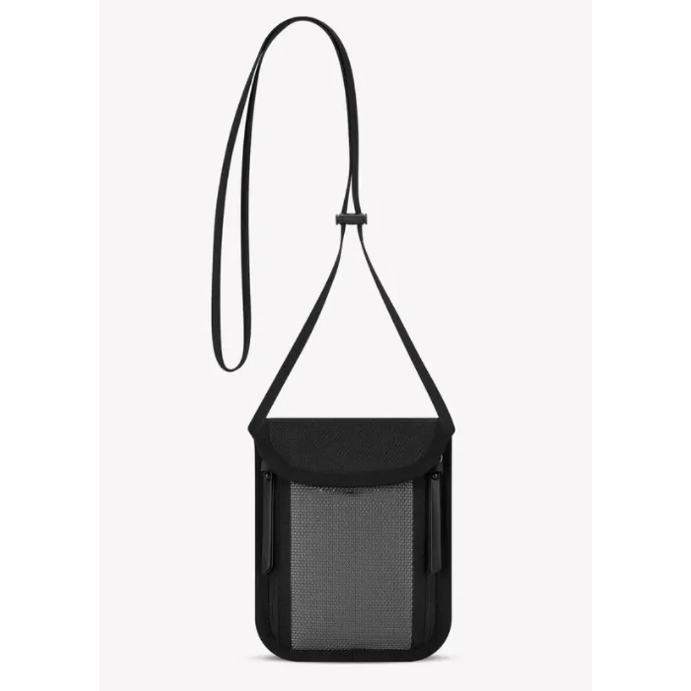 Minimal Nylon Anti-Theft Sling Bag – Slim Crossbody Carry Design