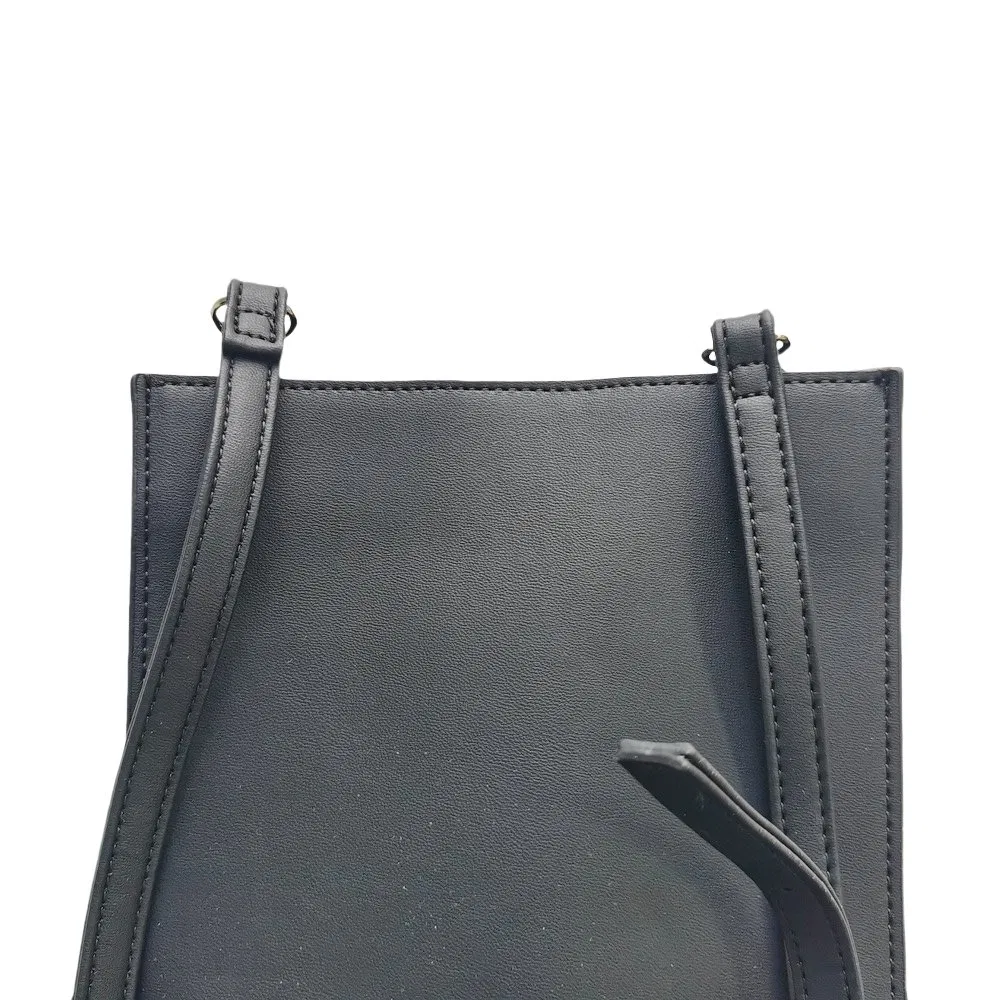 Minimal Style PU Lady Crossbody Bag – Compact Magnetic Closure Design