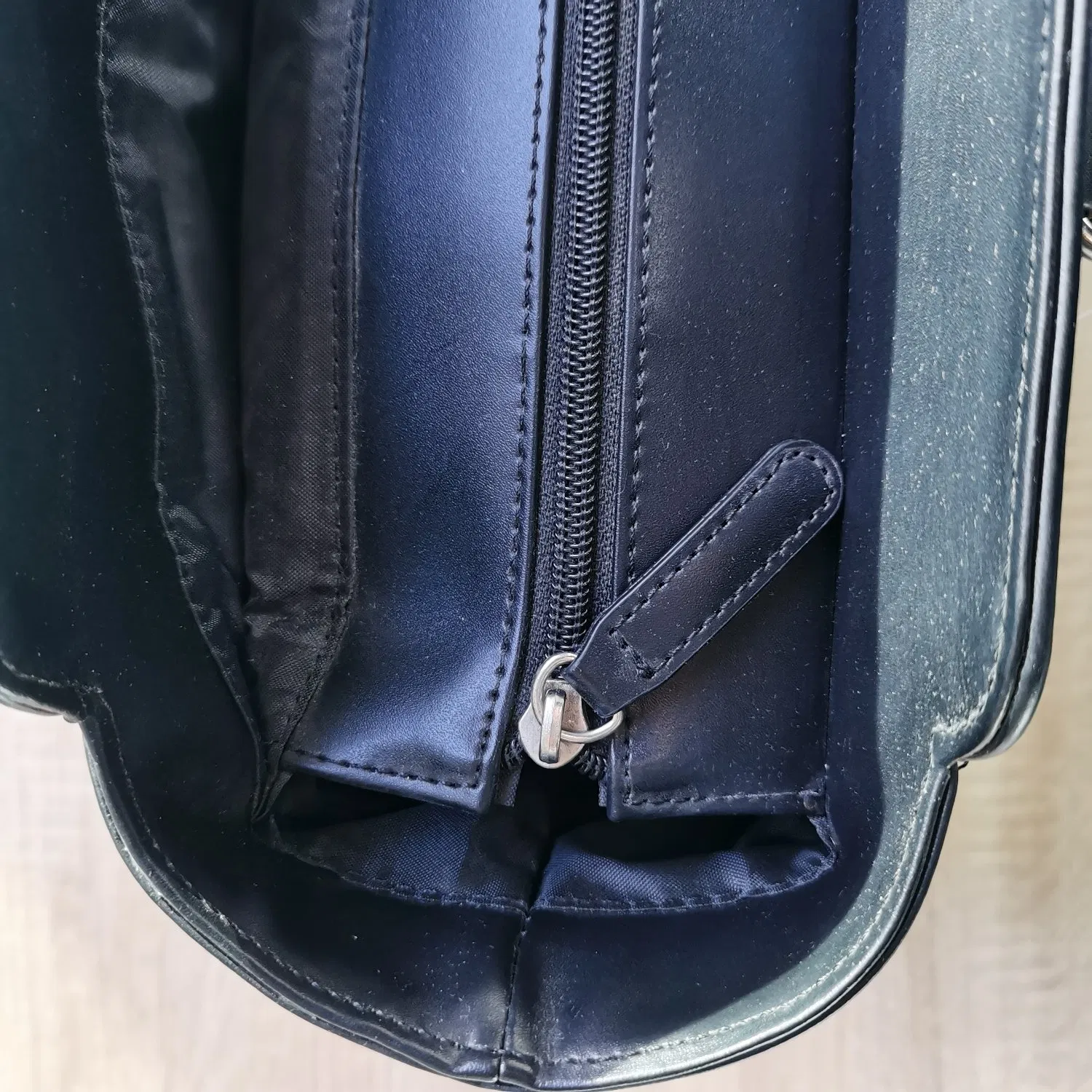 Structured Faux Leather Tote Bag for Work & Daily Use