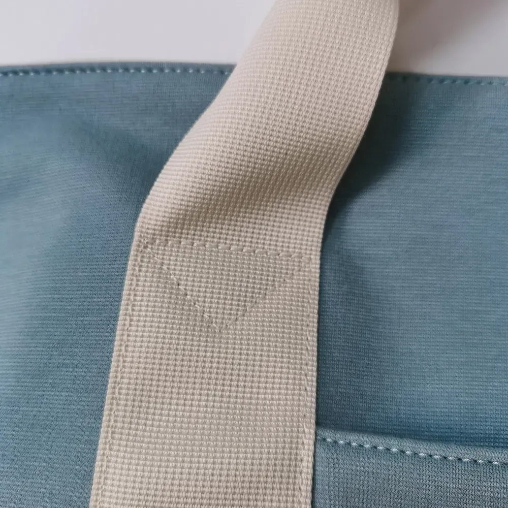 Polyester Cotton Tote Bag for Shopping & Beach Use