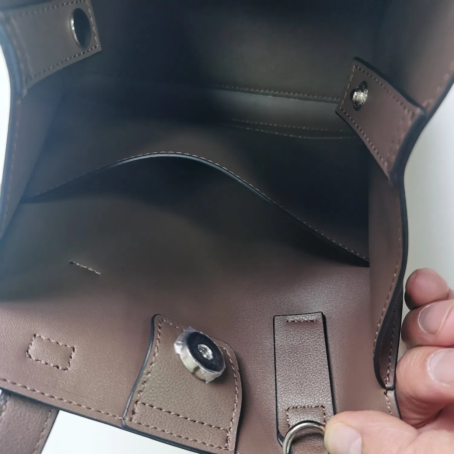 Taupe Structured Handbag with Detachable Strap for Elegant Daily Use